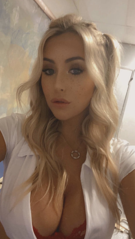 Kiki Passo estrella porno hd galerías