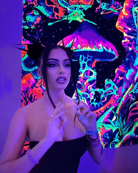 Malu Trevejo mejor estrella porno imagen