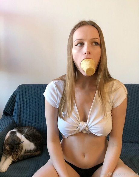 Onlyfans de gemelas asiáticas desnudos sexys fotos