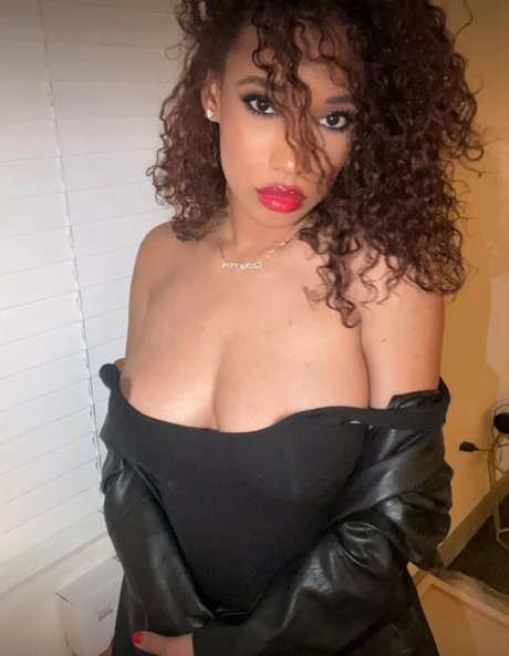 son onlyfans hot sexy photo