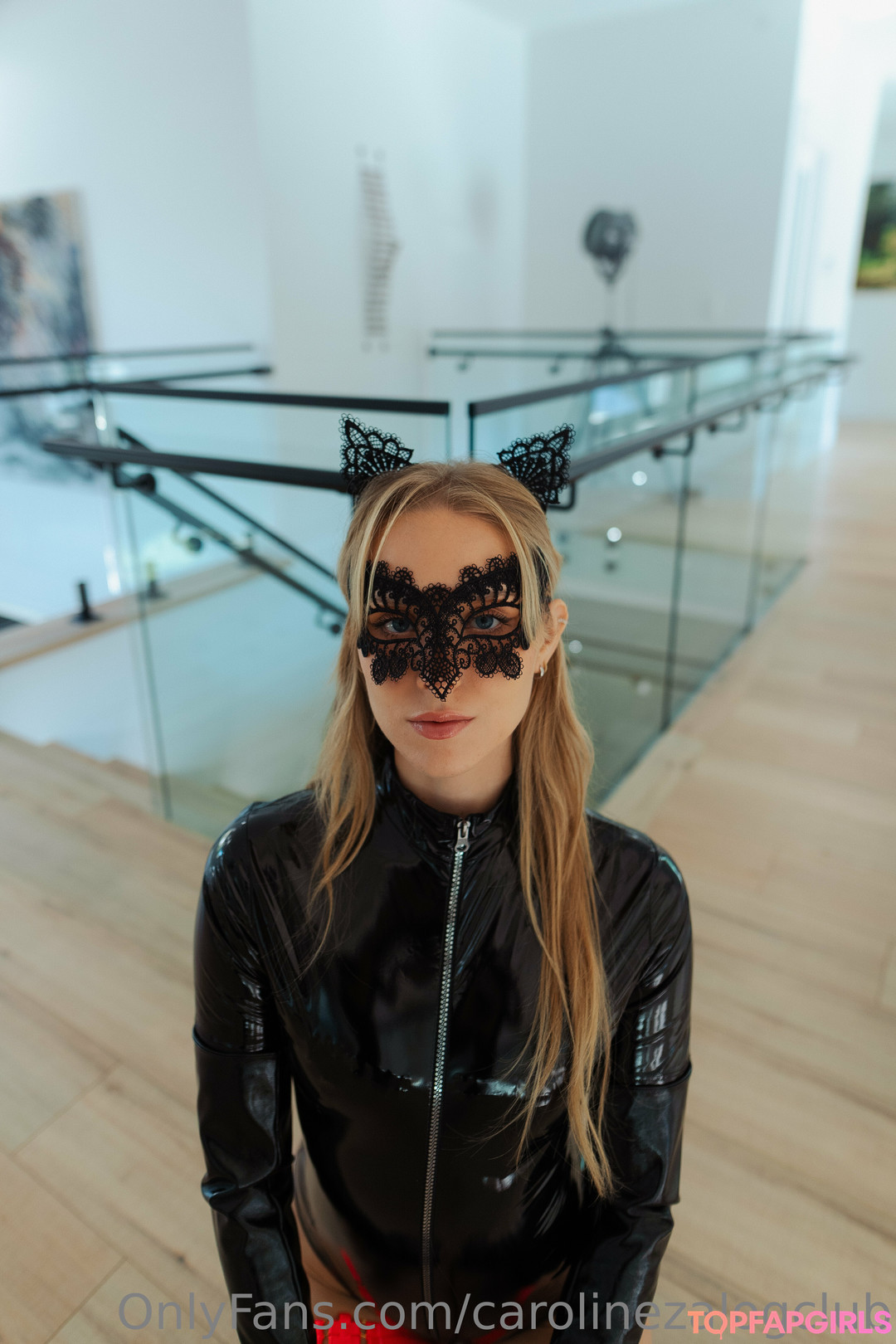 Caroline Zalog modèle sexy collection