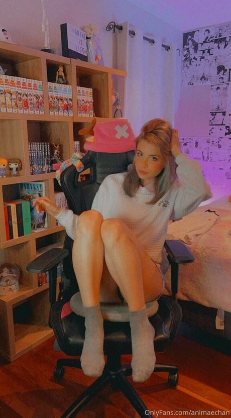 Animaechan model pretty galleries