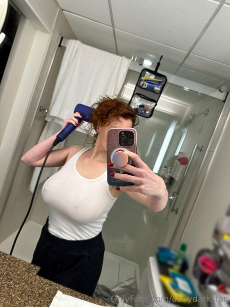 Abby Dark star modèles nus photos