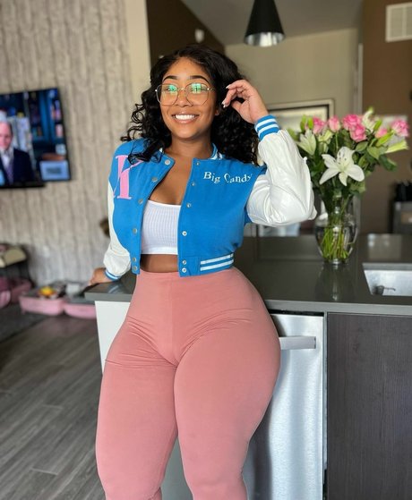 EatMahKandy modelo porno galería