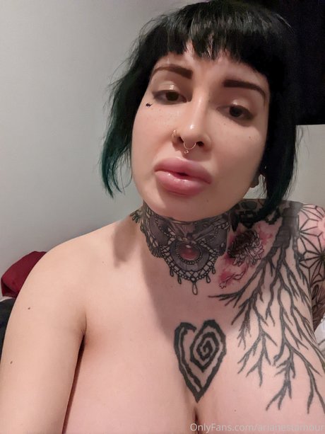 seins sucés onlyfans haut por collection