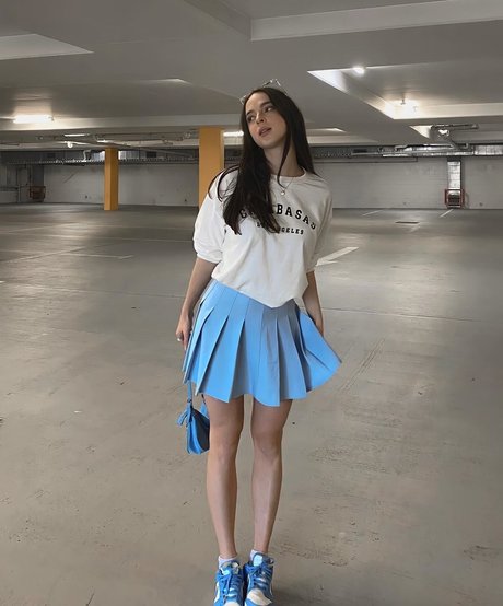 Katya Samilova desnudos de estrellas porno galerías