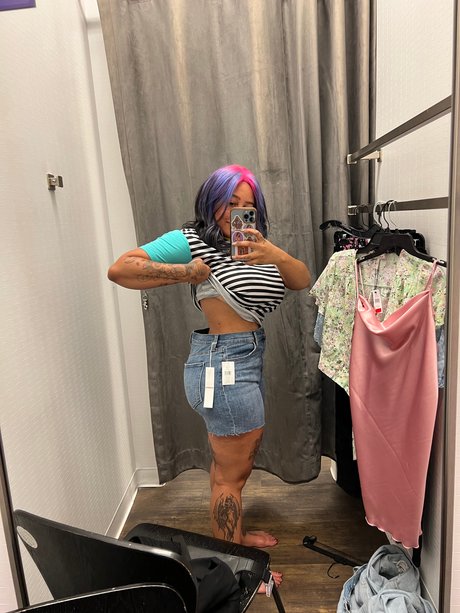 pieds de grand-mère onlyfans nus exclusifs image