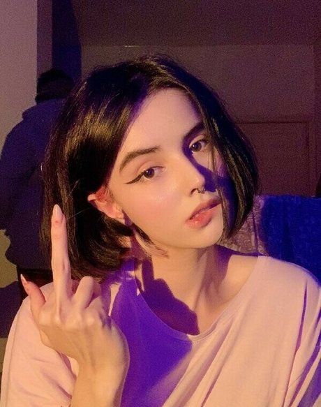 Onlyfans de mujeres famosas parte superior de alta definición fotos