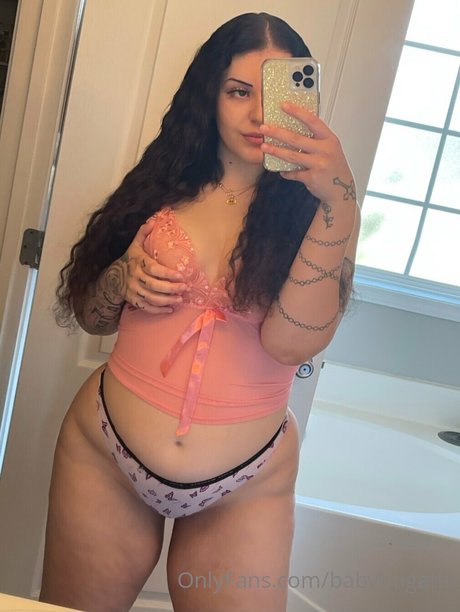 Nina Bugattii jolie étoile photo