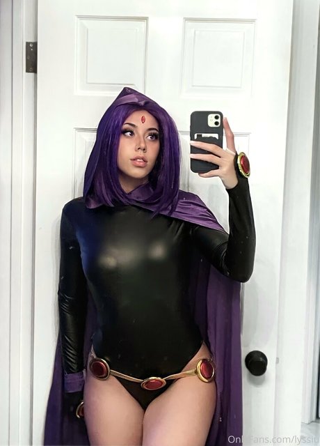 Lyssiu modèle érotique archive