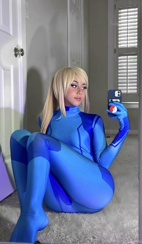 Lyssiu star naked galleries