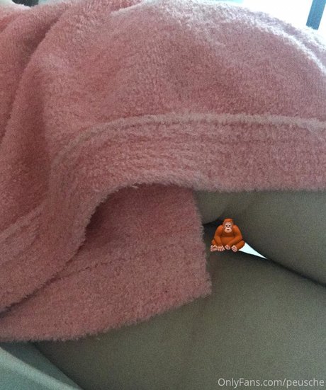 Peusche actriz de desnudos recopilación