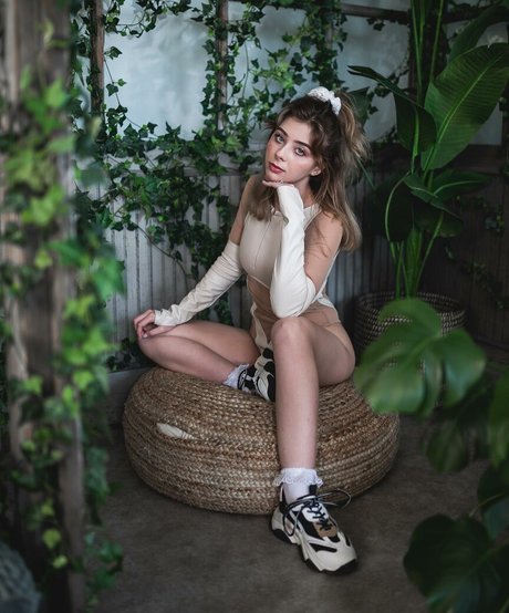 Nova Night art model images