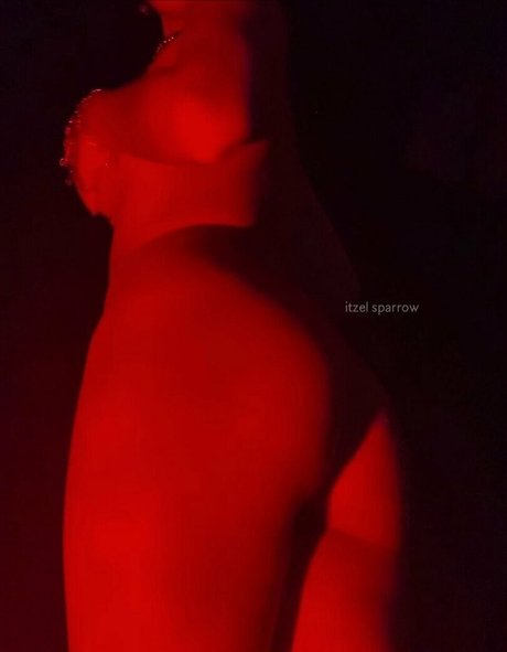 Itzel2002 estrella porno hermosa fotos