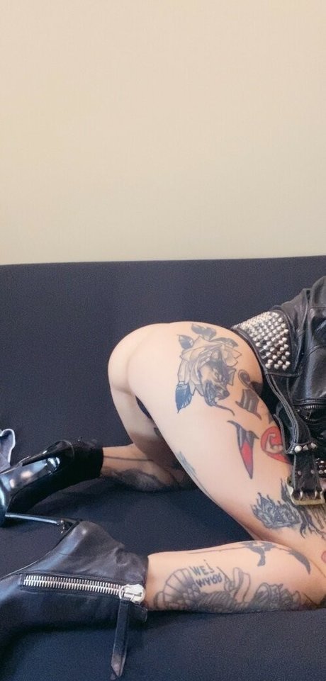 Underwearwolf modelo de arte galería