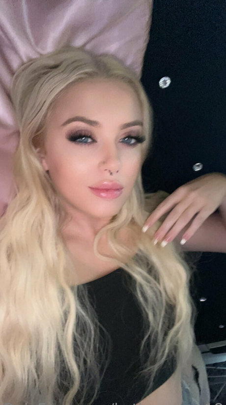 Innocent princess star du porno chaud images