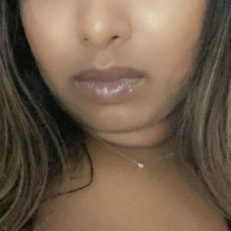 billiondollarboobs actrice exclusive galeries