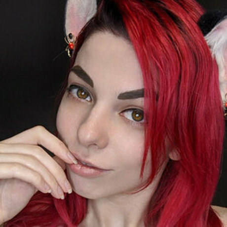 Ryuu Lavitz hermosa estrella porno imagen