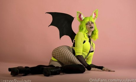 Ryuu Lavitz Miniature