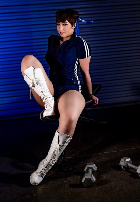 Feisty Vee star du porno chaud galeries