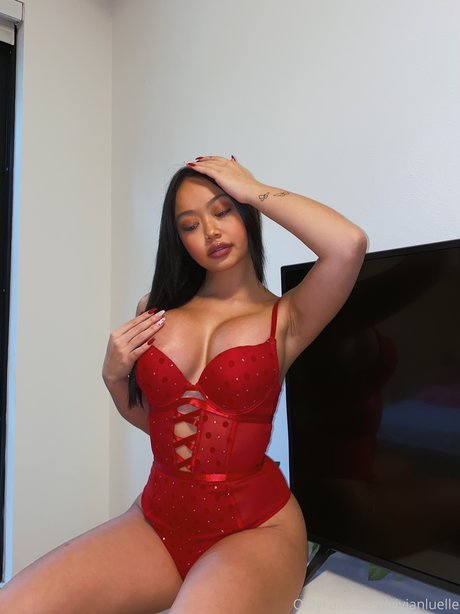 Vivian Luelle adult actress gallery