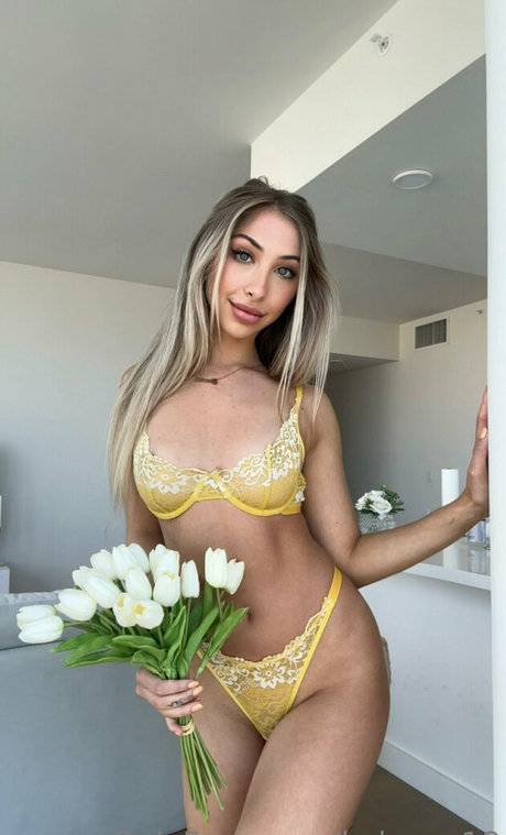 Kaleyxo18 erotic model img