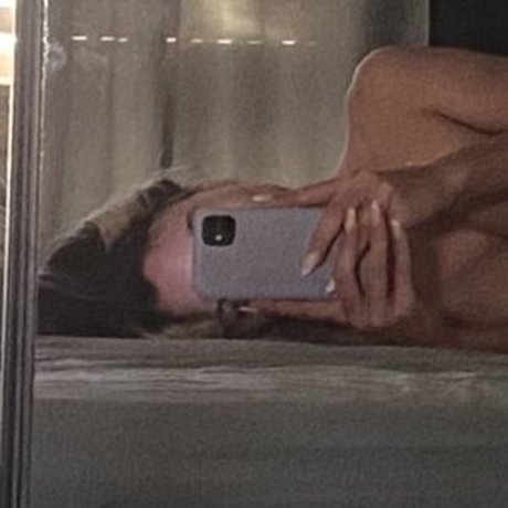 TheDevilishBabe desnudos de estrellas porno imágenes