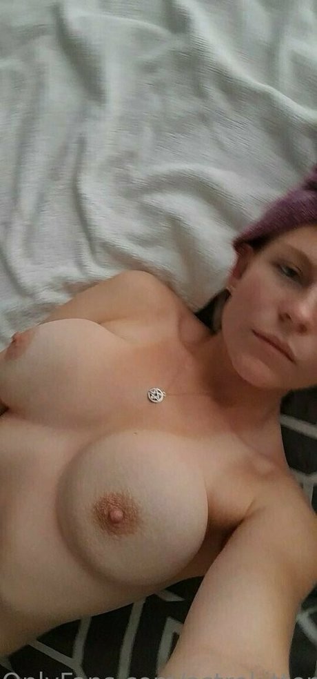 Astrokitten sa actress galleries