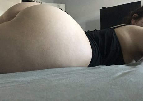 Rosaline Magdalene xxx étoile photos