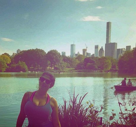 Emily H Barry estrella porno en alta definición galerías