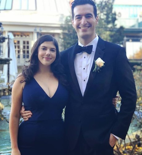 Emily H Barry actriz adulta fotos