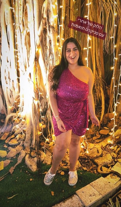 Sapir Sol pornographic actress photos