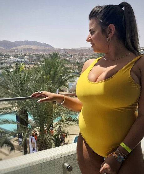 Sapir Sol star free gallery