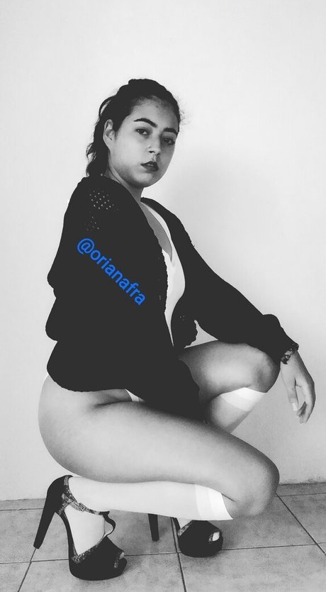 orianafra bonita modelo fotos