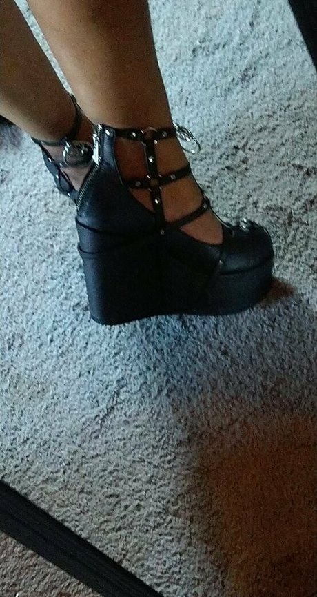 raeraejiggles modelo xxx archivo