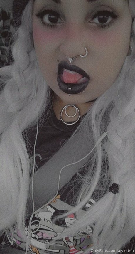 raeraejiggles modelo sexual galerías