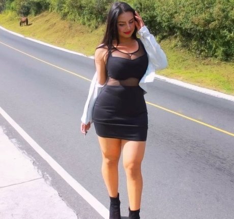 Herlinda Angel modelo bonita fotos