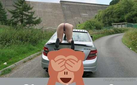 Katy Robertson modelo caliente imagen