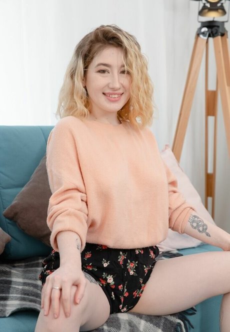 Milana Milka estrella desnuda galerías