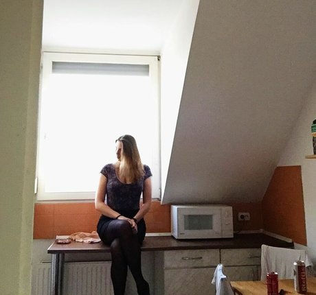 fuzyfruzsina modelo adulto imagen