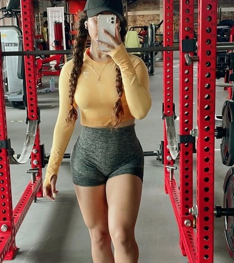 Sassi Z hermosa actriz recopilación