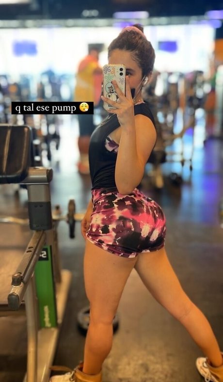 Sassi Z star nude photo