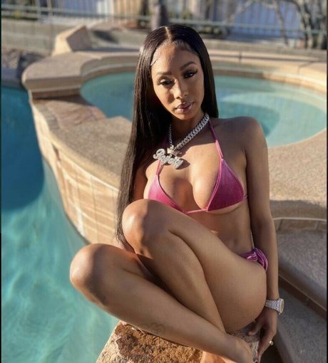 royalty24kt bonita modelo imagen