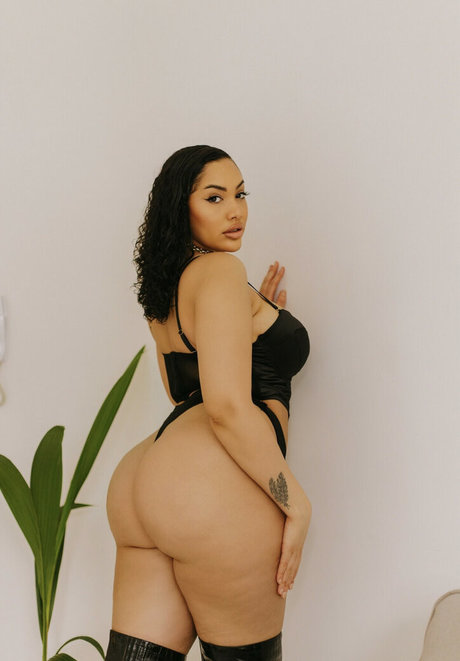 parisxhk modèle nu images