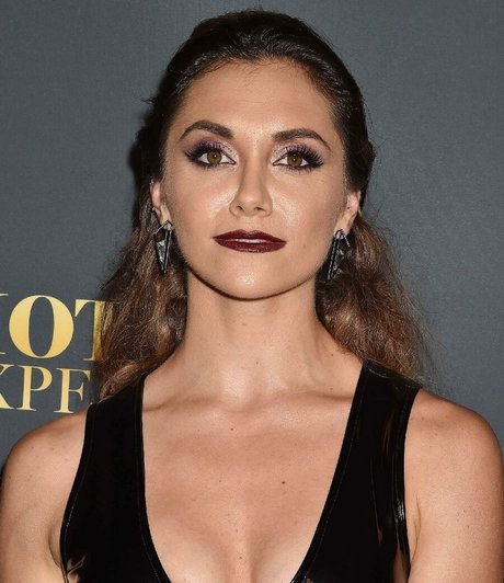 Alyson Stoner modelo foto