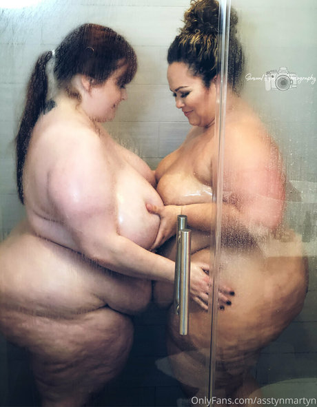 asstynmartyn nude star images