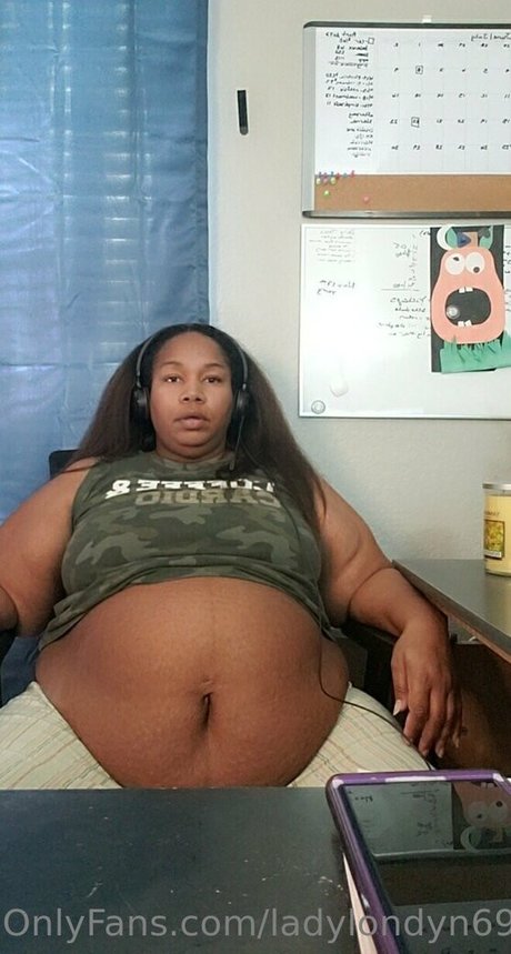 ladylondyn69 nudes model pics