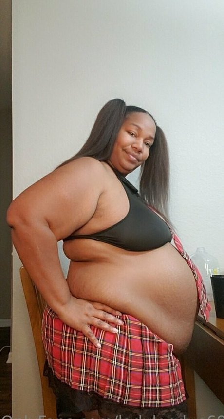 ladylondyn69 art star pics