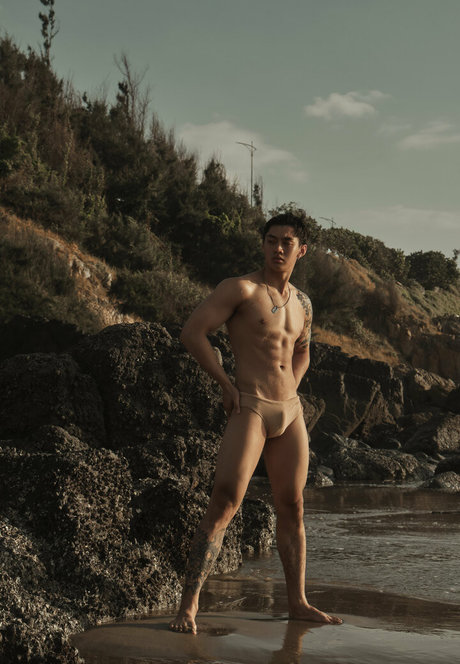 beautiful shemale onlyfans porn picture
