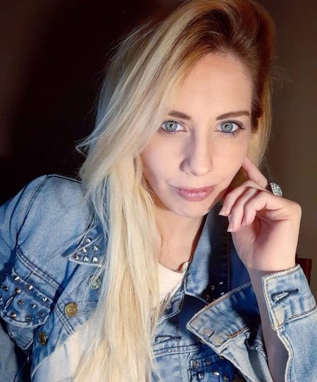 Maria Celeste modelo pornografico galerías